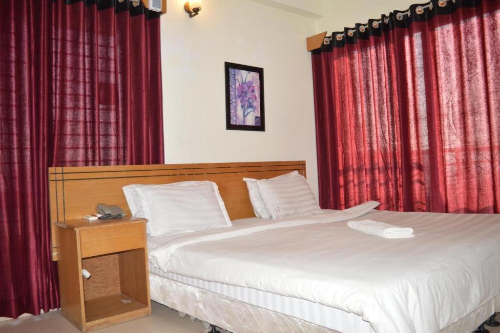Water View Resort Cox's Bazar Exteriör bild